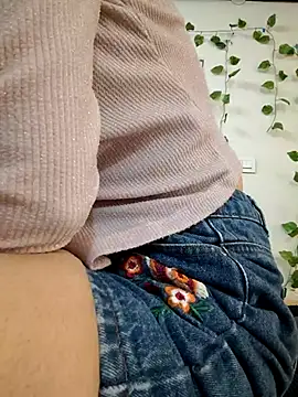 Snapshot of Sexolinaa chatting on 05.10.26 Sexolinaa online show from 05.10.26