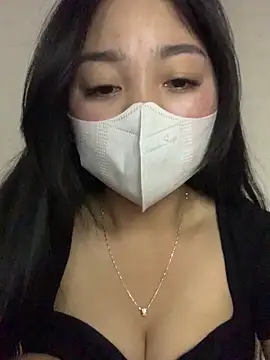 Snapshot of lana-kan chatting on 02.18.26 lana-kan online show from 02.18.26