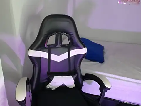 Snapshot of HannaSmith_hot chatting on 02.19.26 HannaSmith hot online show from 02.19.26