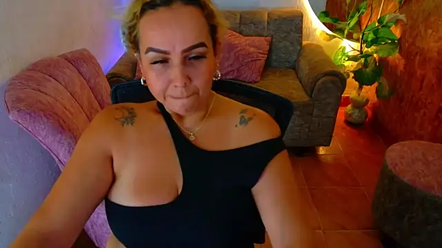 Aunty milf online show from 04.01.26