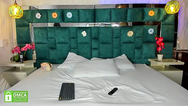  bonnyandclyde online show from 01.12.26