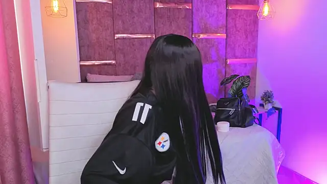 amberthangelss online show from 12.17.25