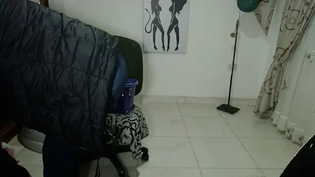 vivian-milf online show from 02.20.26