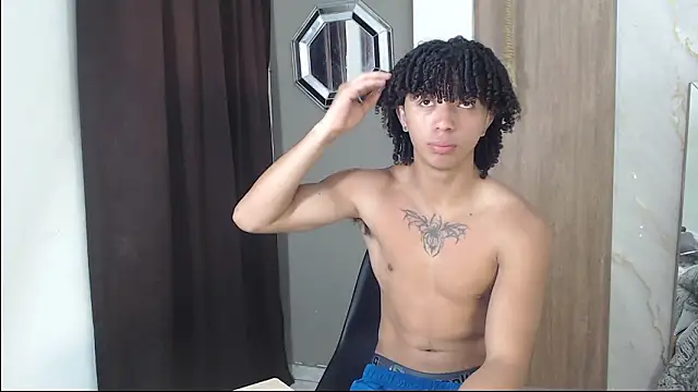 Snapshot of kim_curlyy chatting on 02.12.26 kim curlyy online show from 02.12.26