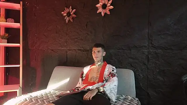 Paulo 527 online show from 12.21.25