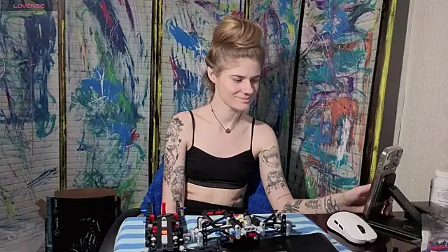 Adell Love online show from 05.27.26
