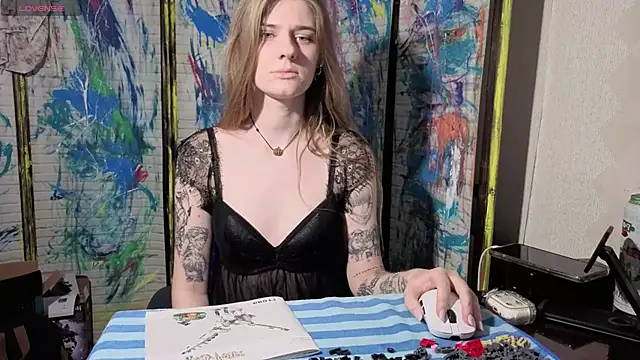 Adell Love online show from 05.31.26