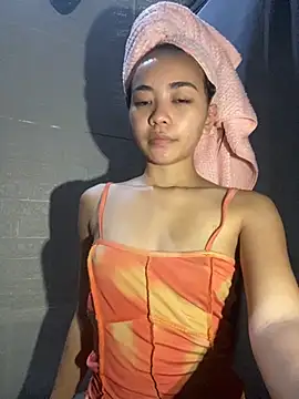 Snapshot of lilly_delaney chatting on 11.28.25 lilly delaney online show from 11.28.25