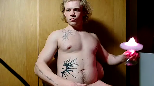 Snapshot of AlexBarczuk chatting on 02.25.26 AlexBarczuk online show from 02.25.26