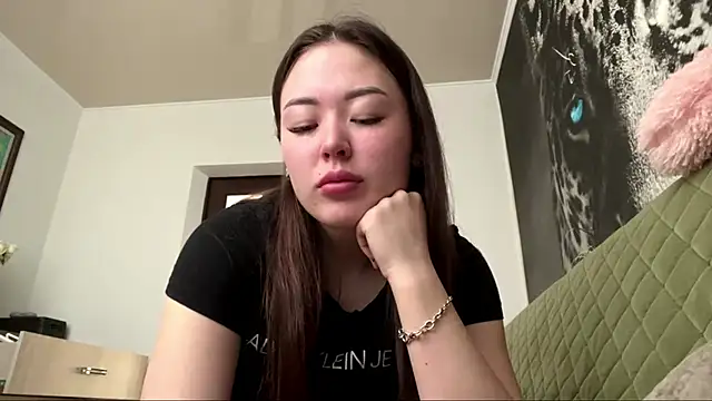 CurietHana1 online show from 12.21.25