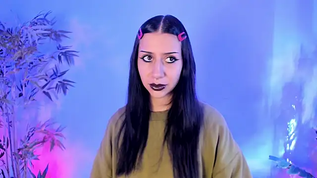 itsmroom  online show from 12.19.25