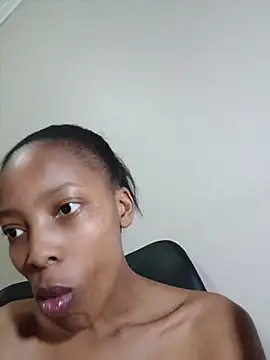 Snapshot of MsParisSmith chatting on 07.16.26 MsParisSmith online show from 07.16.26