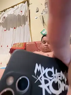 Snapshot of aril200117 chatting on 02.12.26 aril200117 online show from 02.12.26