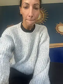 Soniaxxx31 online show from 11.27.25