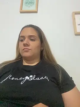 LoreinnFox online show from 04.19.26