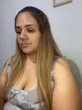LoreinnFox online show from 04.21.26