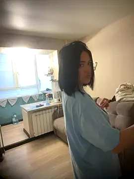 Snapshot of Suzanna25 chatting on 11.27.25 Suzanna25 online show from 11.27.25