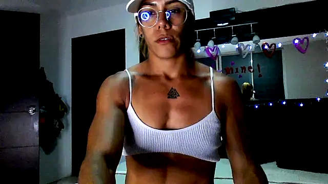 sexymusclegoddess online show from 04.02.26