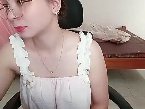 BabyDoll1999 online show from 05.28.26