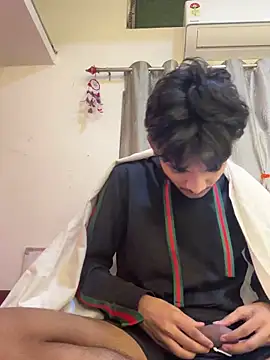 Snapshot of austindaddy69 chatting on 11.27.25 austindaddy69 online show from 11.27.25