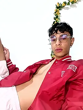 2 milo verus 4 online show from 01.07.26