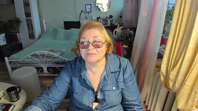 Snapshot of rekelme chatting on 03.25.26 rekelme online show from 03.25.26