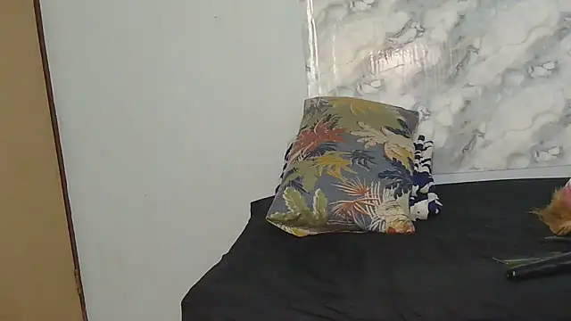 SexyZuluBarbie online show from 06.18.26