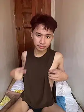 Snapshot of asiantwink0000 chatting on 02.03.26 asiantwink0000 online show from 02.03.26