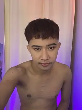 Snapshot of asiantwink0000 chatting on 02.24.26 asiantwink0000 online show from 02.24.26