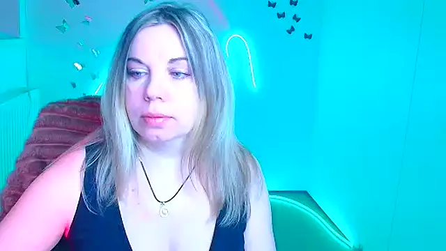 Amanda Swannn online show from 03.22.26