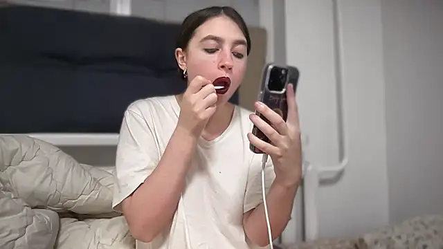 Aphr0ditee online show from 03.11.26