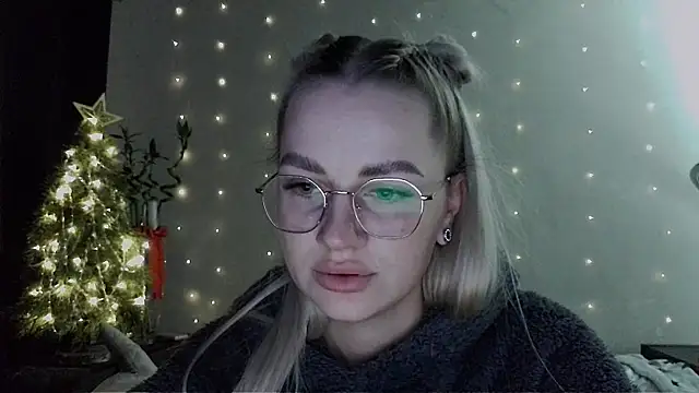 Whitehex666 online show from 12.22.25