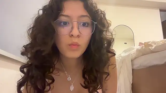 Snapshot of Alicatcua_ chatting on 07.11.26 Alicatcua online show from 07.11.26