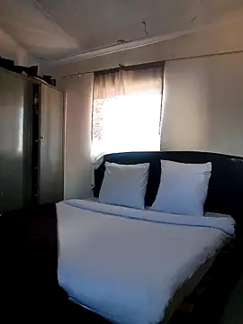 Snapshot of SeasonalCanvas138 chatting on 12.03.25 SeasonalCanvas138 online show from 12.03.25