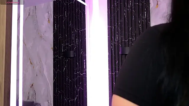 ChloeHolmes online show from 03.20.26