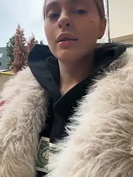 MilenaLuxury online show from 11.29.25