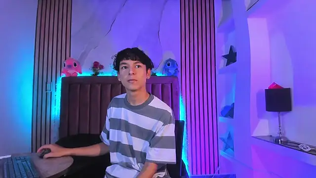 SthepanodiMonaco online show from 01.07.26