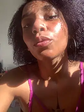 Lillith Bloom online show from 02.19.26