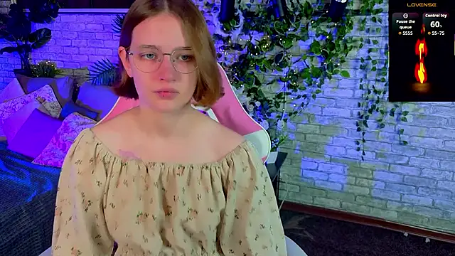 Snapshot of Mia_Mooore chatting on 01.18.26 Mia Mooore online show from 01.18.26