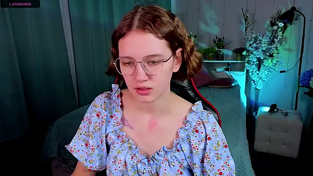 Snapshot of Mia_Mooore chatting on 02.26.26 Mia Mooore online show from 02.26.26