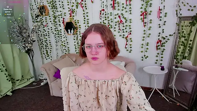 Snapshot of Mia_Mooore chatting on 02.28.26 Mia Mooore online show from 02.28.26