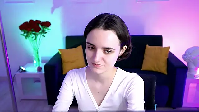 KateWillows online show from 03.19.26