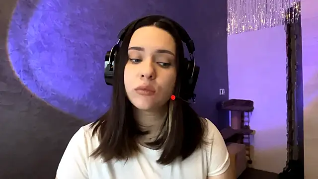 AngeliqueSulima online show from 12.16.25