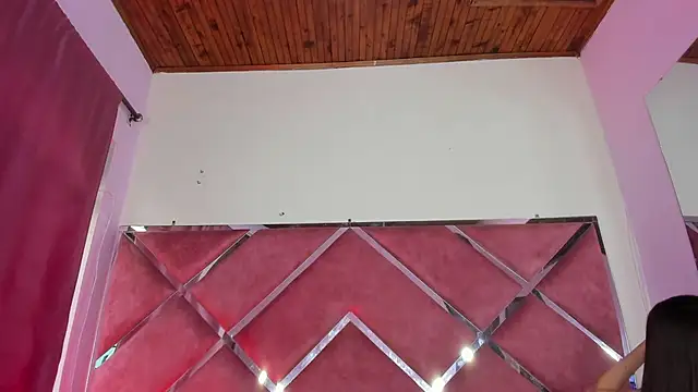 MeganDangelo online show from 02.04.26