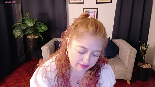 MilfArlet online show from 01.14.26