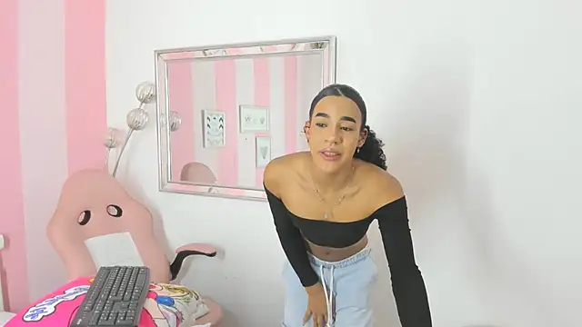 Amaia Monroe online show from 01.10.26