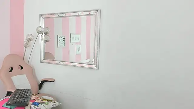 Amaia Monroe online show from 02.10.26