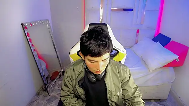 Green XoX online show from 01.10.26