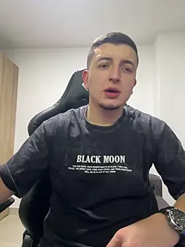 Liam jones10 online show from 12.15.25