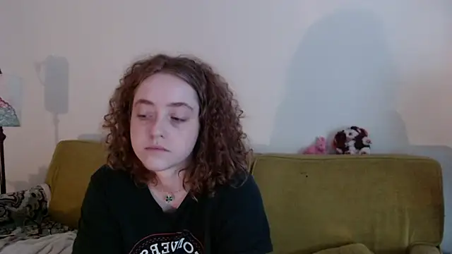 DeliaBlew online show from 05.17.26